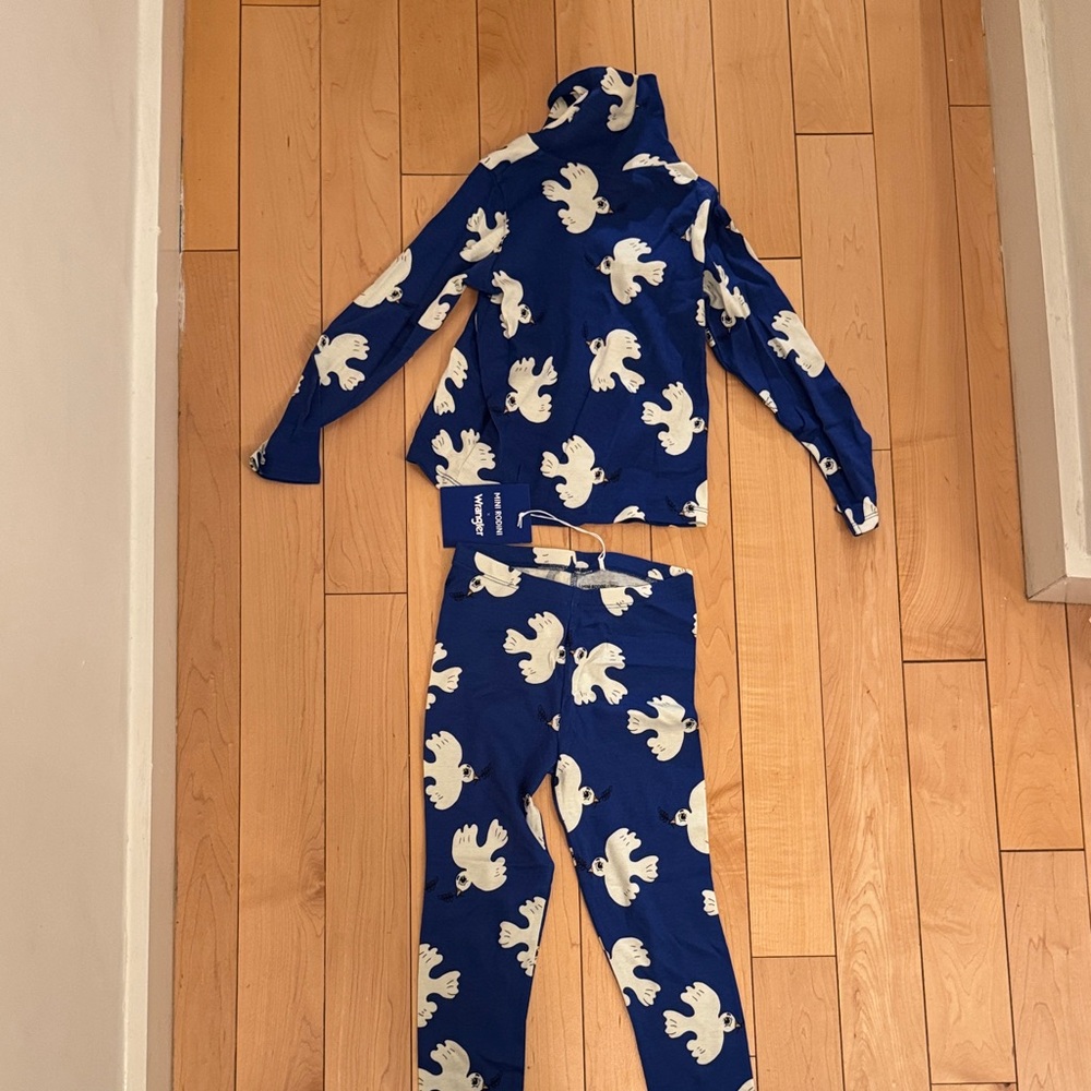 Mini Rodini x Wrangler limited-edition Peace Dove AOP Blue Shirt and Legging Set